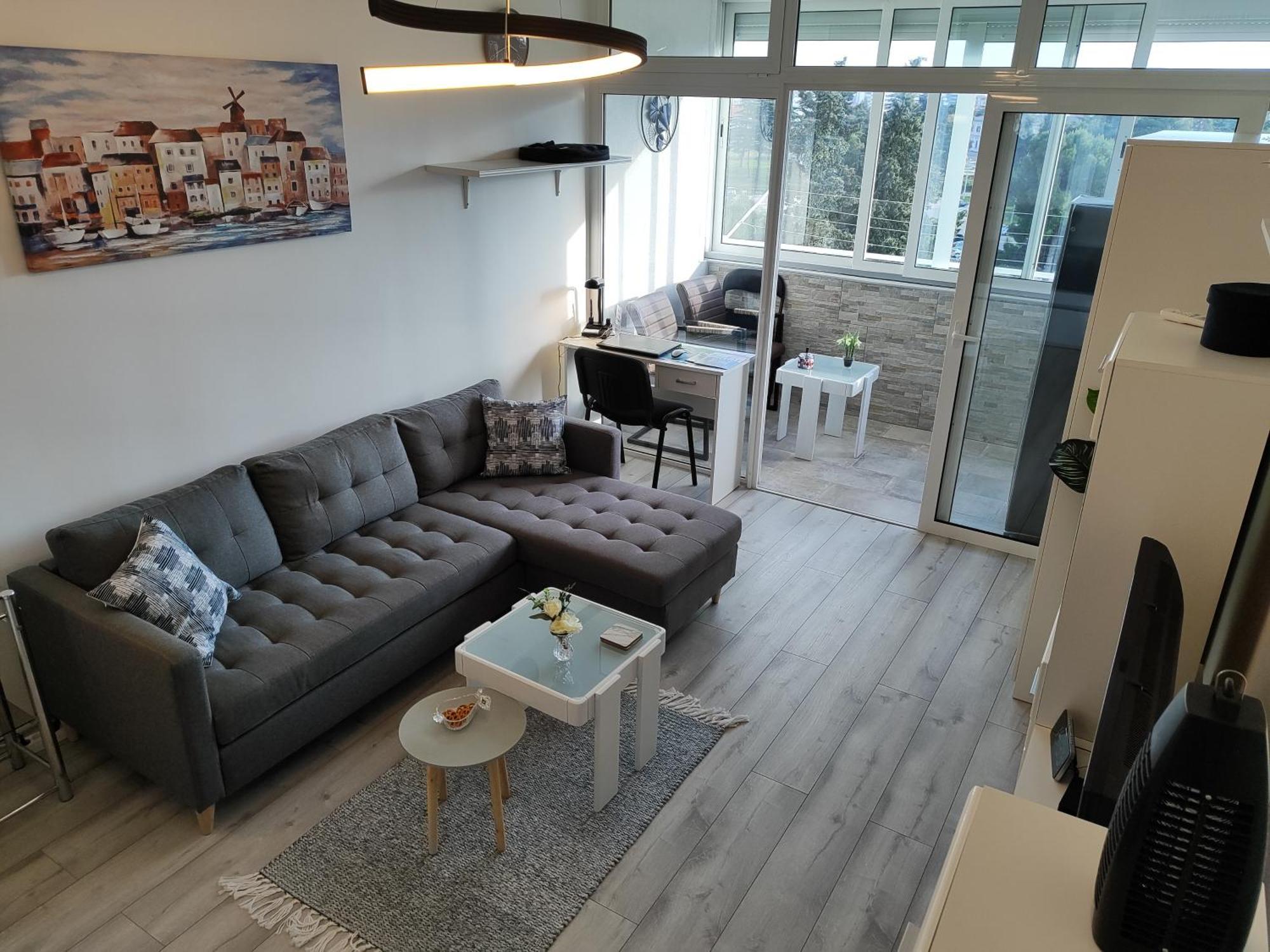Apartment Zara With Garage Eksteriør billede